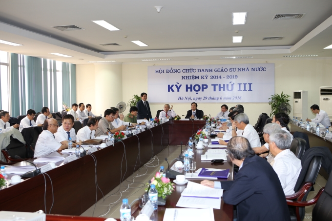 Kỳ họp lần thứ III của HĐCDGSNN nhiệm kỳ 2014-2019